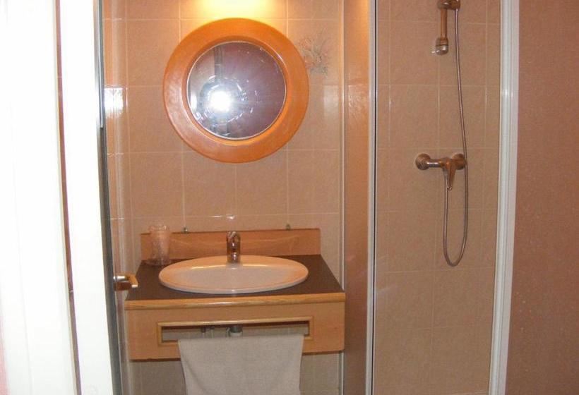 Отель Le Trianon