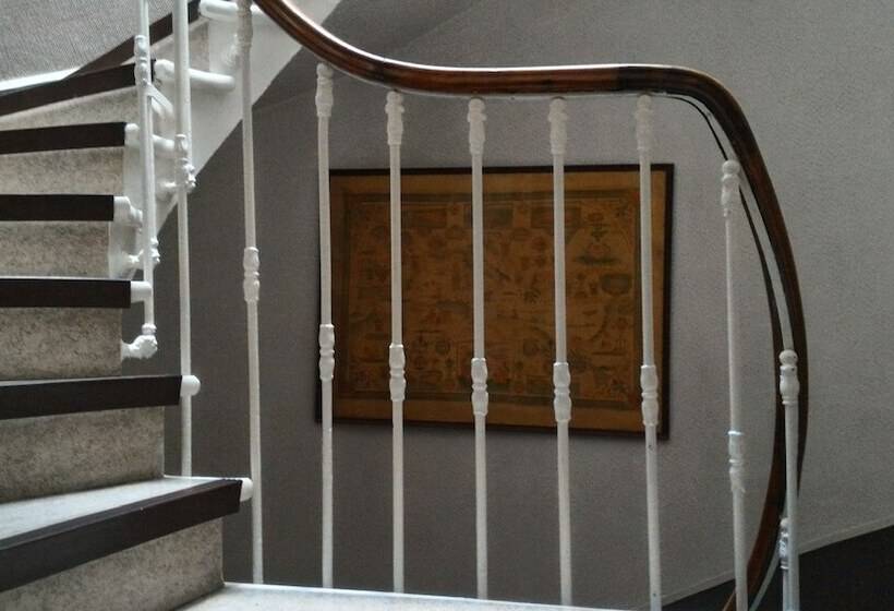 فندق Mistral Comedie Saint Roch