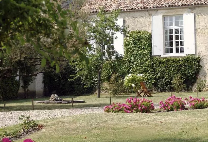 هتل Relais Du Château D Arche, The Originals Relais