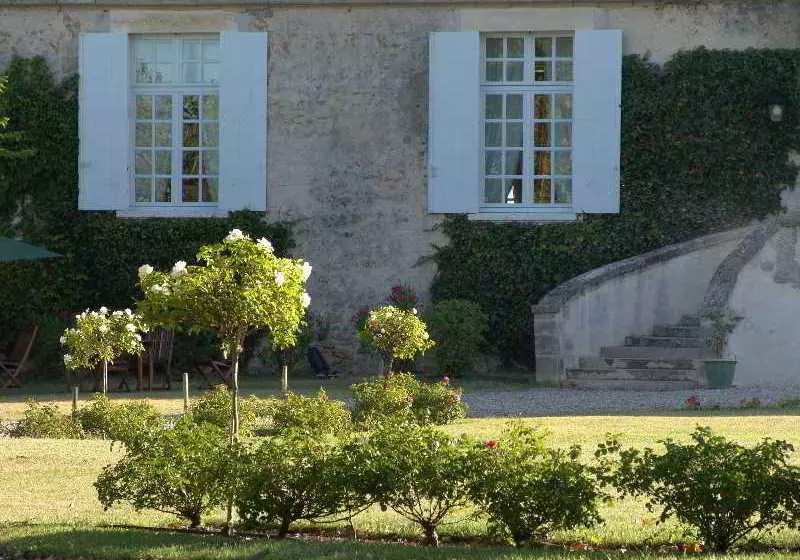 هتل Relais Du Château D Arche, The Originals Relais