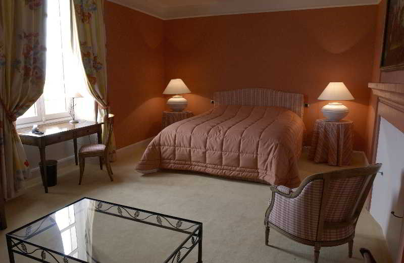 Отель Relais Du Château D Arche, The Originals Relais