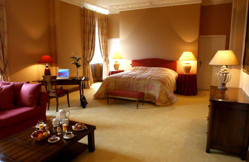 Отель Relais Du Château D Arche, The Originals Relais