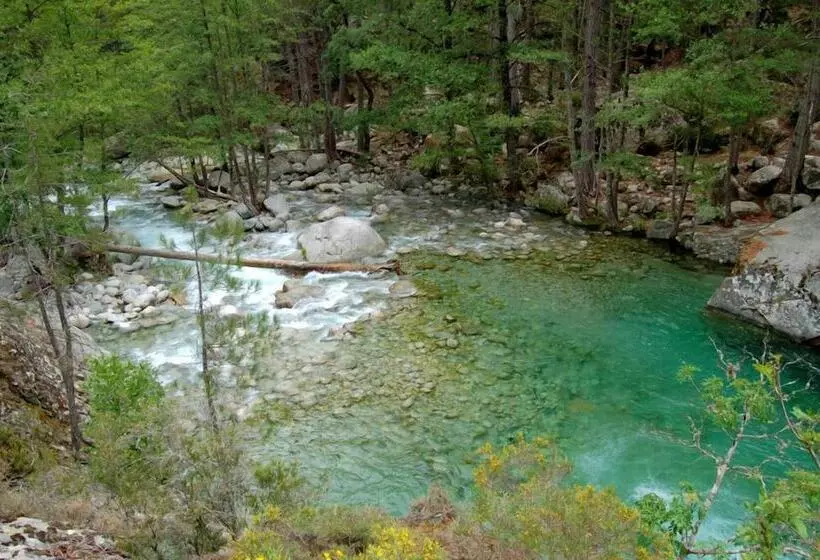Hotelli Restaurant Le Torrent