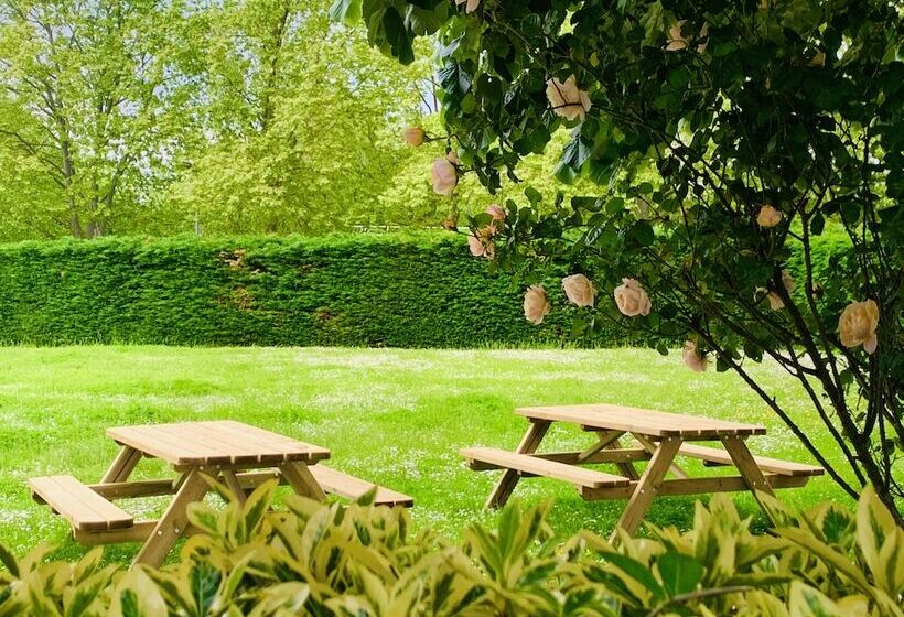 בית מלון כפרי The Originals Access, Hôtel Innostar