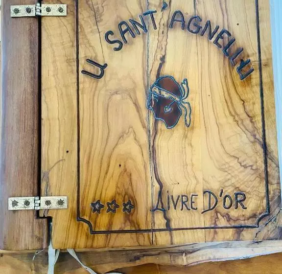 ホテル U Sant Agnellu