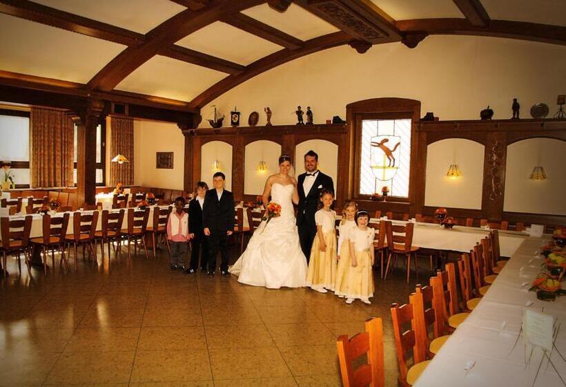 ホテル Gasthof Zum Biber