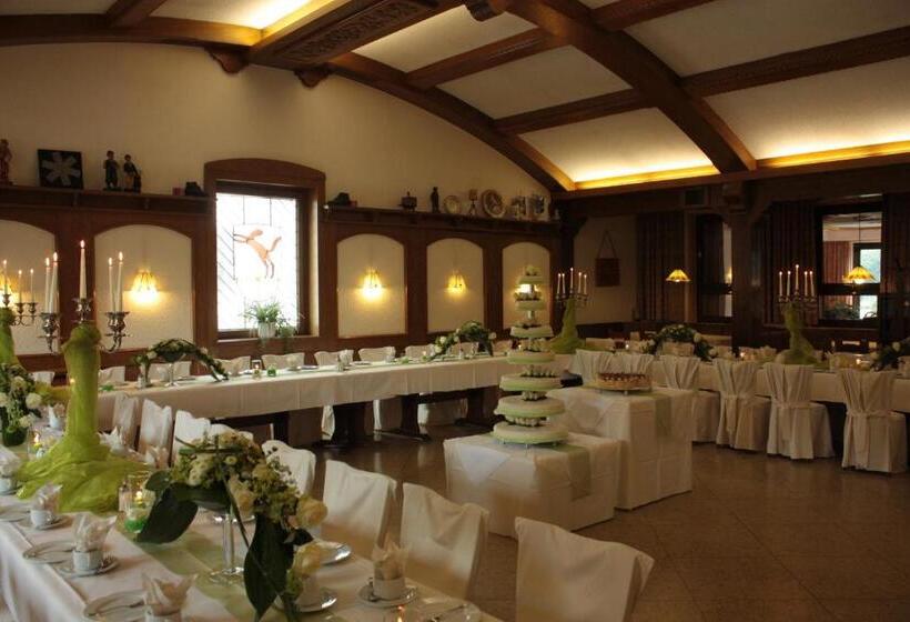 ホテル Gasthof Zum Biber