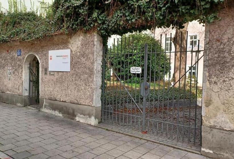 Hotel Gästehaus Der Katholischen Akademie