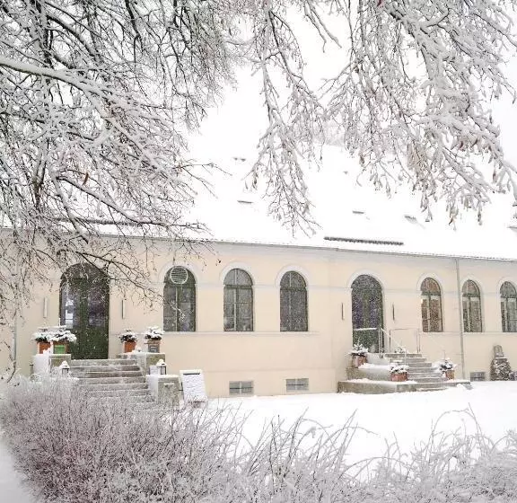 ホテル Kavaliershaus Schloß Blücher Am Finckenersee