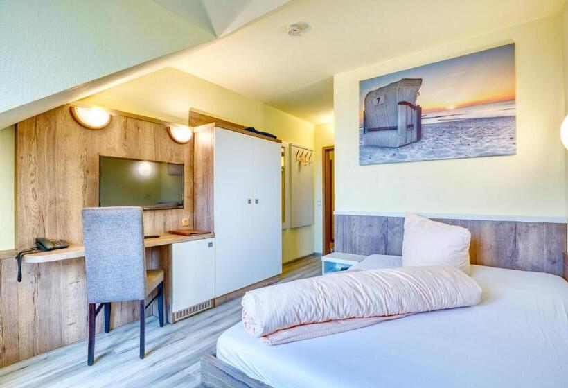 Hotel Kiebitz An Der Ostsee