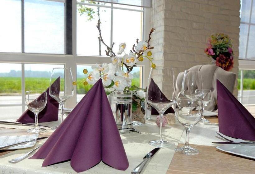 Отель Landhaus Heidekrug