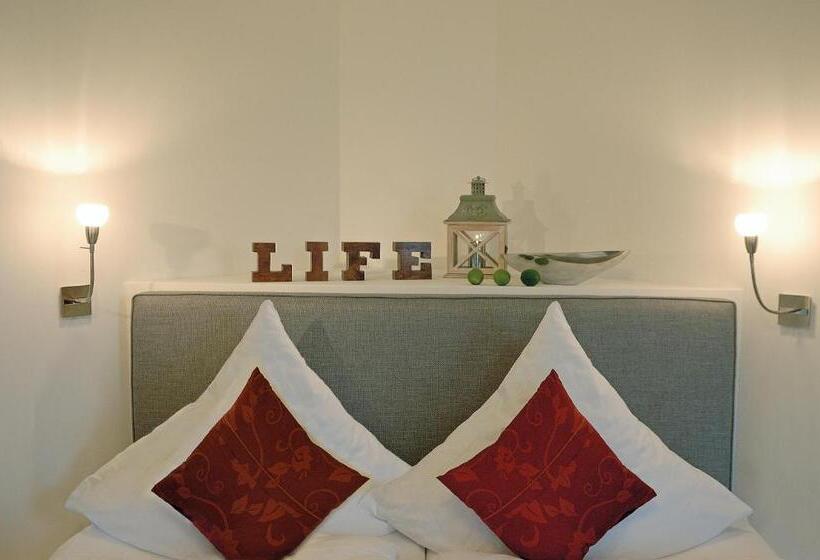 Отель Landhaus Heidekrug