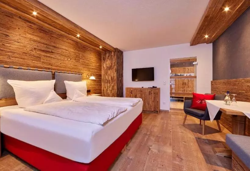 Hotelli Landhaus Sonnenbichl Mittenwald