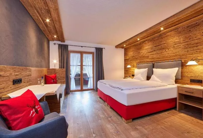 Hotelli Landhaus Sonnenbichl Mittenwald