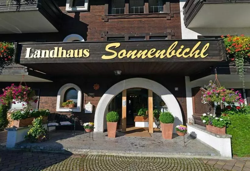 Hotelli Landhaus Sonnenbichl Mittenwald