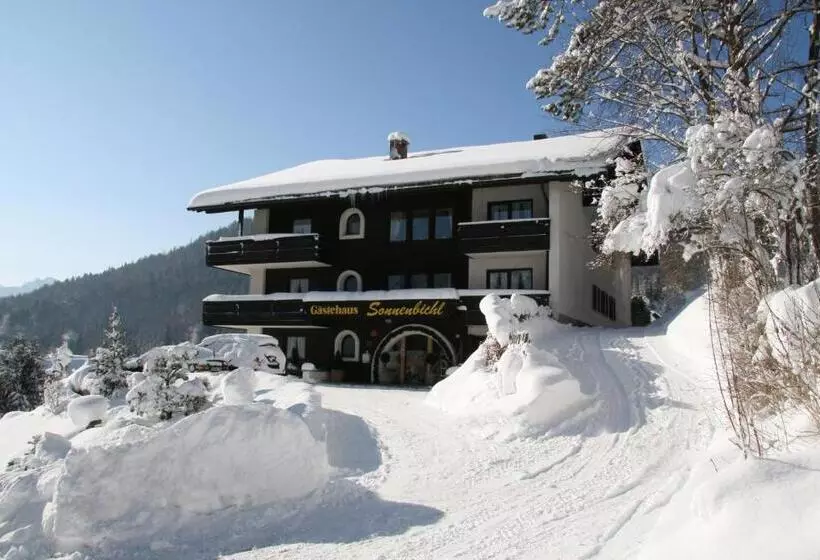 Hotelli Landhaus Sonnenbichl Mittenwald