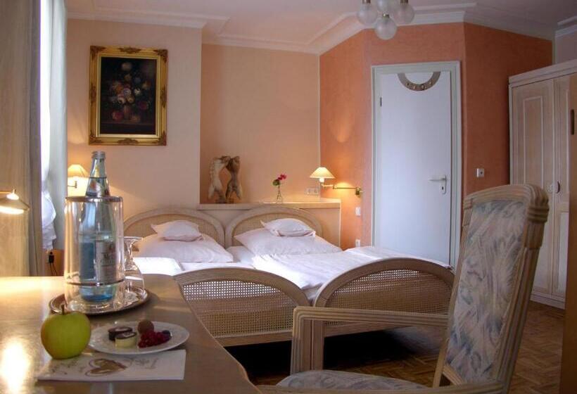 Lodner Hotel Drei Mohren