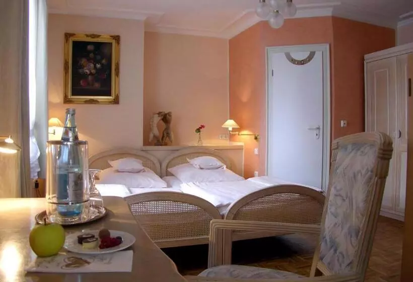 Lodner Hotel Drei Mohren