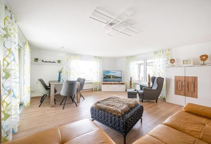 Отель Oma's Küche & Quartier