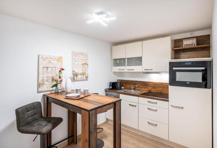 Отель Oma's Küche & Quartier