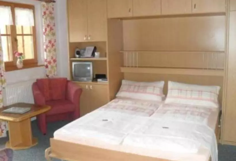 Hotelli Pension Anita
