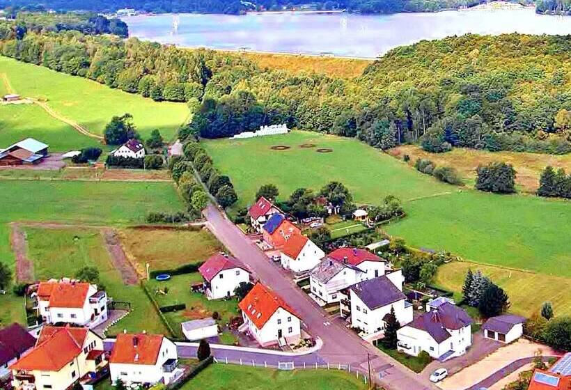 בית מלון כפרי Seerose