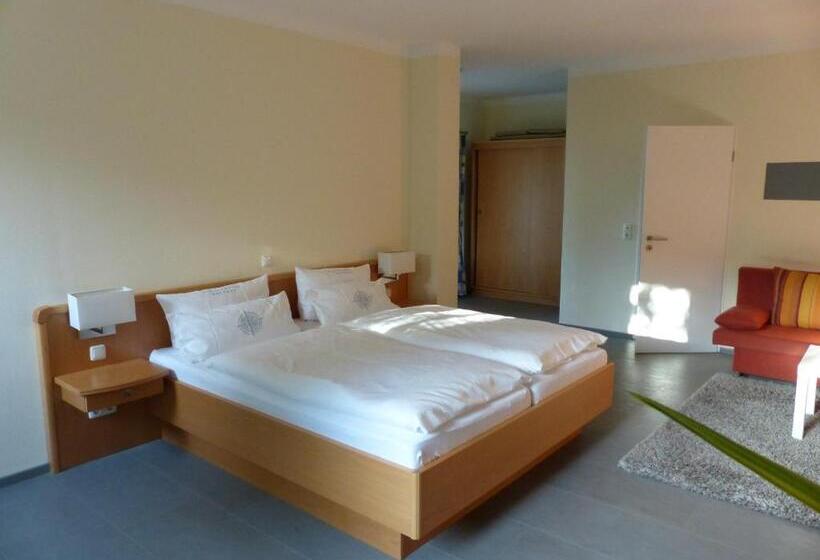 בית מלון כפרי Strand