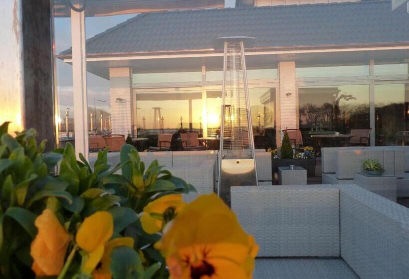 בית מלון כפרי Strand