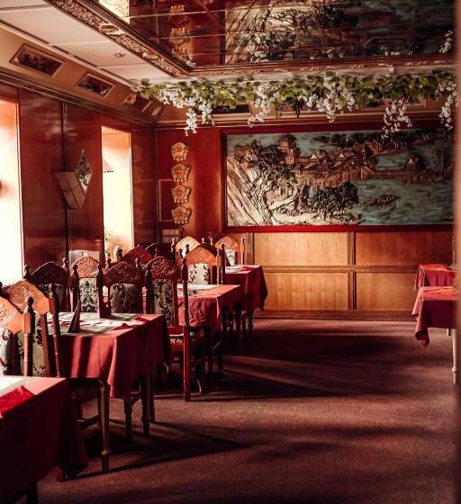 Отель Und Restaurant Peking