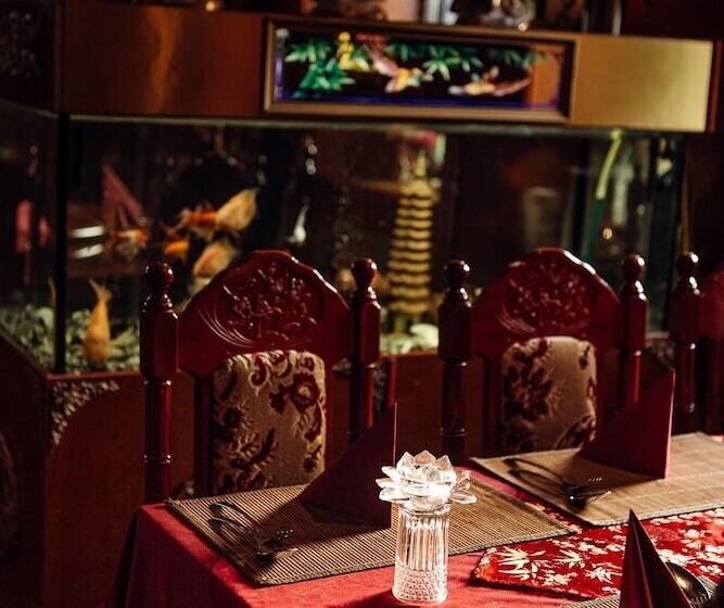 Отель Und Restaurant Peking