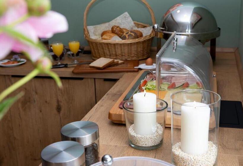 هتل Zum Kreuzberg