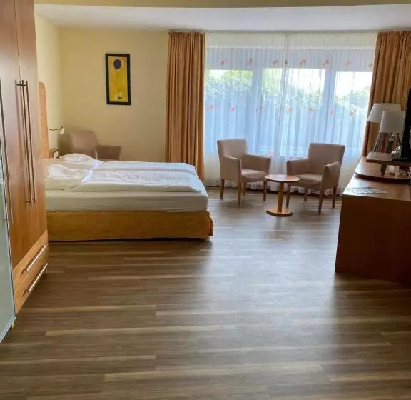 Nordseehotel Benser Hof Am Hafen