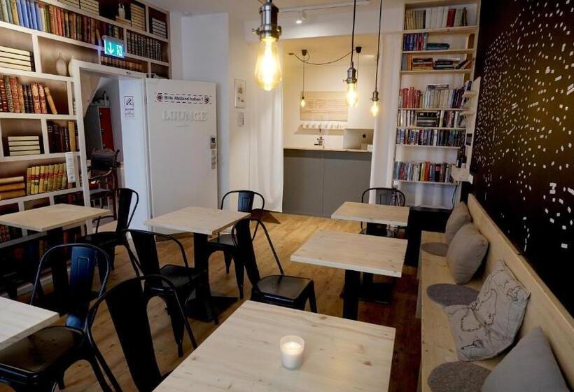 Old Kings Design Hostel