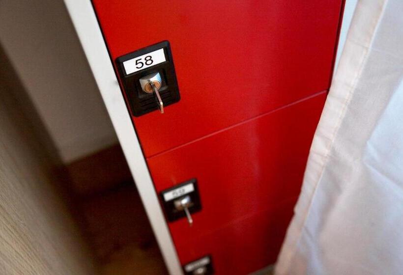 Old Kings Design Hostel