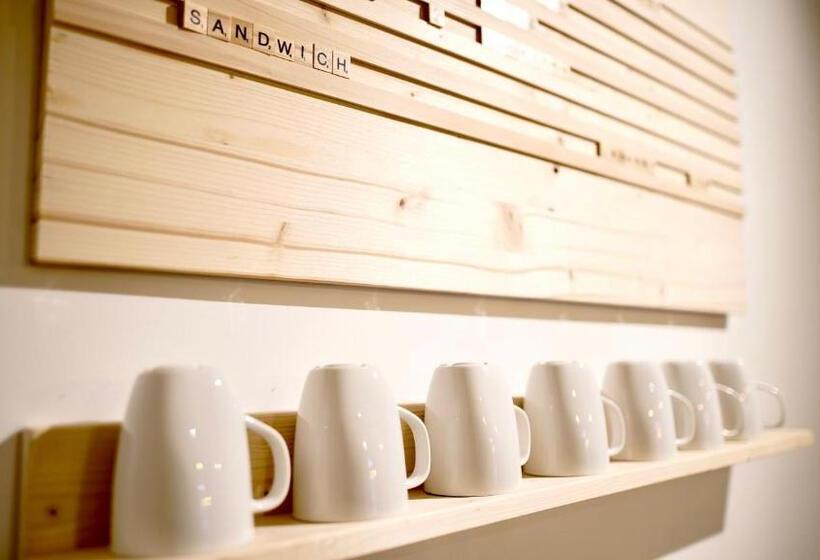 Old Kings Design Hostel