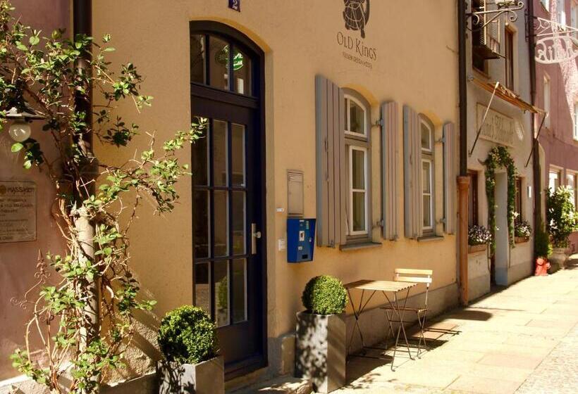 Old Kings Design Hostel