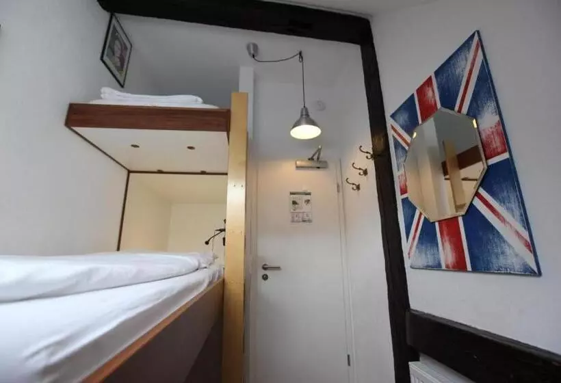 Old Kings Design Hostel