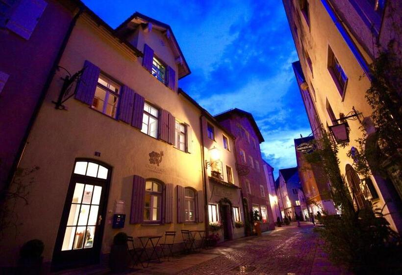 Old Kings Design Hostel