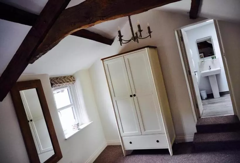 Bed and Breakfast Pyne Arms