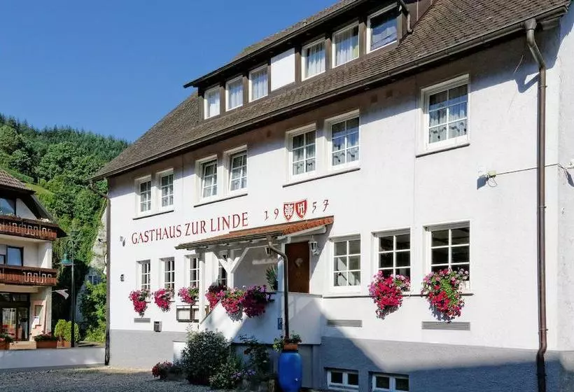 هتل Gasthaus Zur Linde
