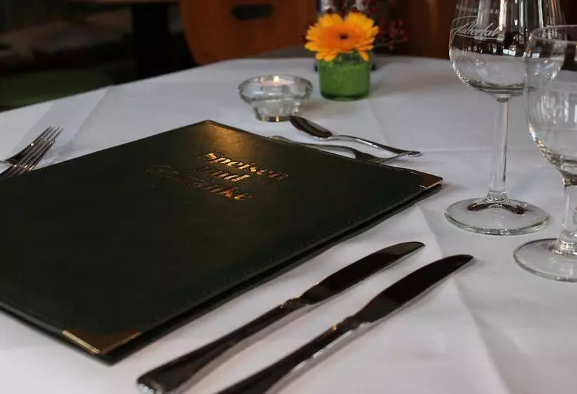 هتل Gasthaus Zur Linde