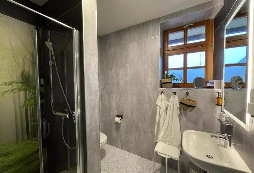 ホテル Gasthof Zum Storch