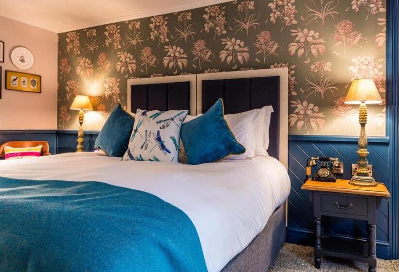 호텔 Hand And Spear