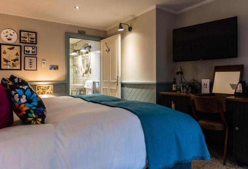 호텔 Hand And Spear