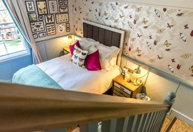 호텔 Hand And Spear