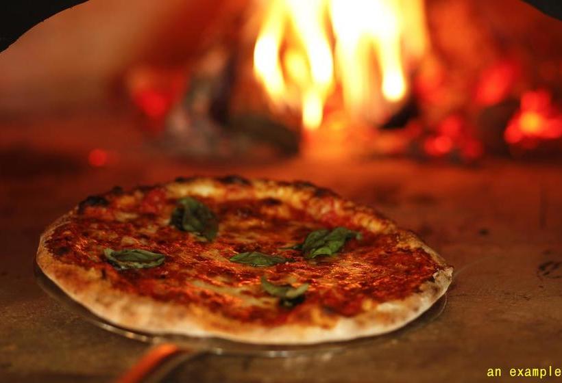 호텔 Lakeside Little White Flower