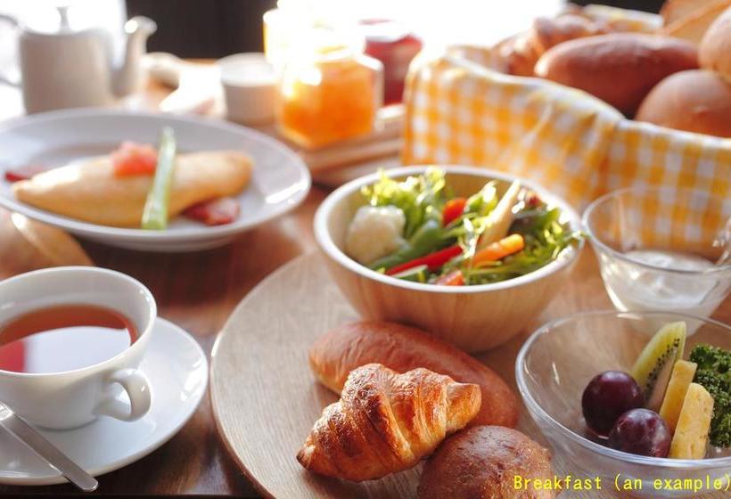 בית מלון כפרי Lakeside  Little White Flower