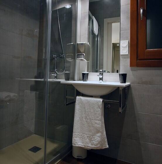 호텔 Pension Iturriza