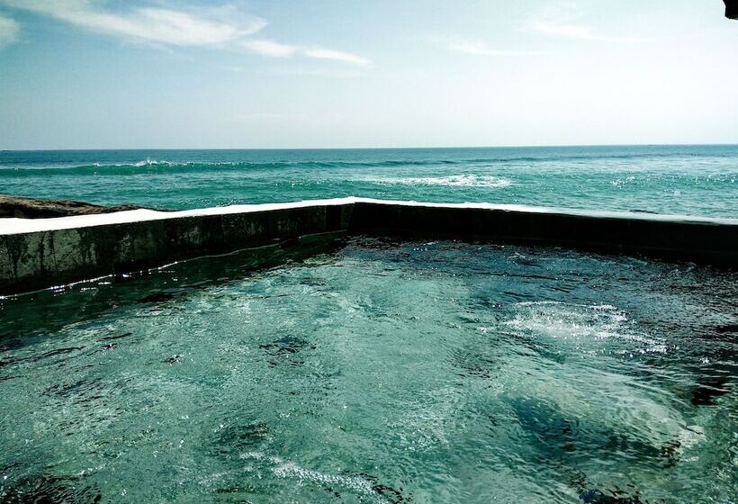 ホテル Rock'n Reef