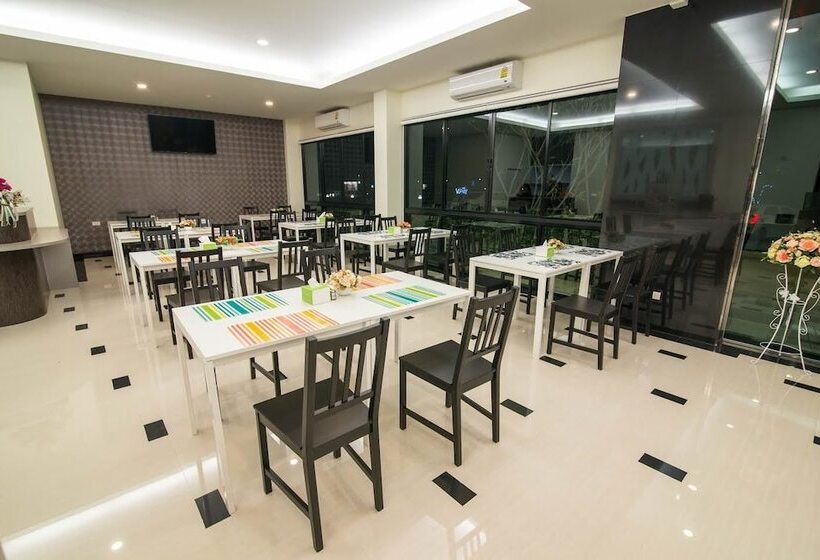 فندق Som O House